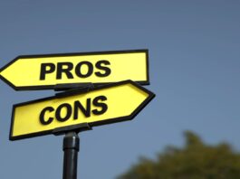 Pros and Cons of Blogging vs. Vlogging